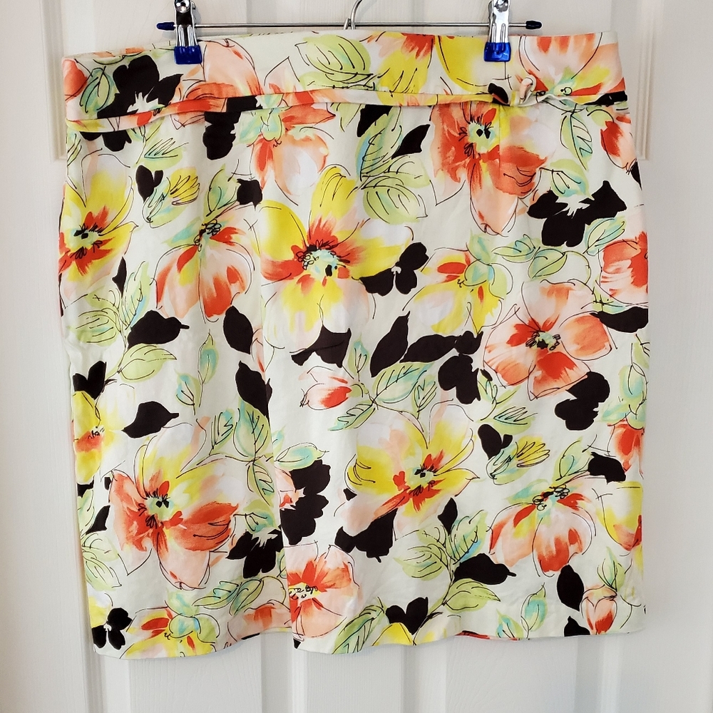 Carolina Blues Plus Floral Stretch Skirt